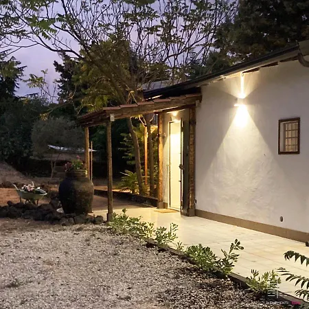 4elementi Chalet Etna מאסקלוצ'יה