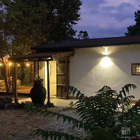 4elementi Chalet Etna מאסקלוצ'יה